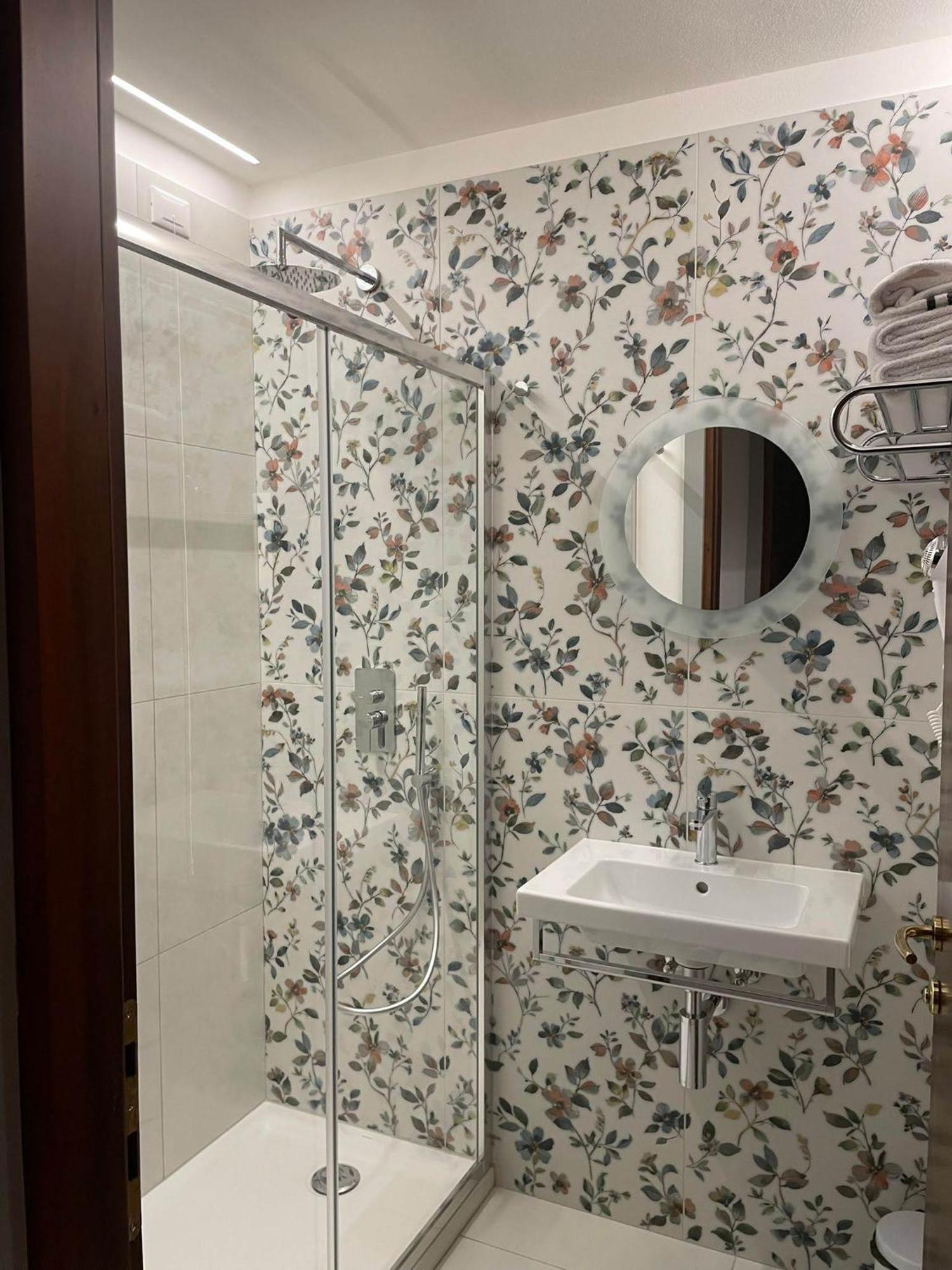 Bed And Breakfast Sweet Home Tirano Exterior photo